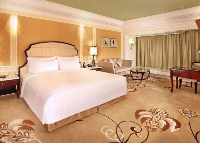 L'arc Hotel